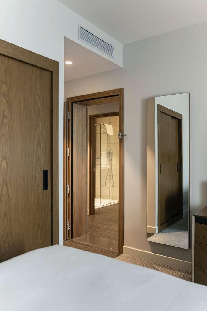 Hilton Garden Inn Tbilisi Chavchavadze Phòng bức ảnh