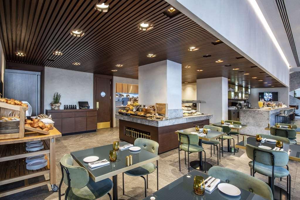 Hilton Garden Inn Tbilisi Chavchavadze Nhà hàng bức ảnh