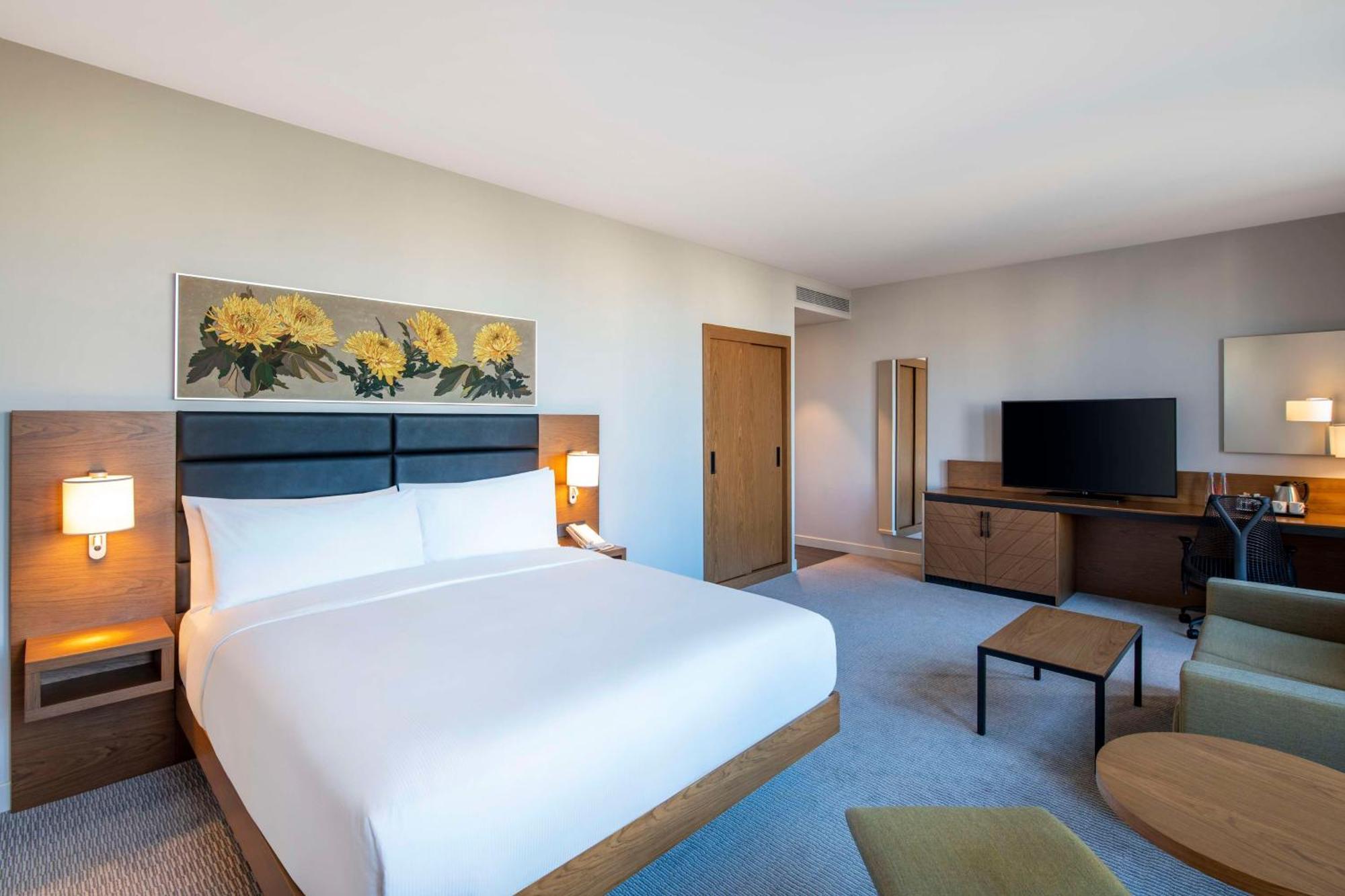 Hilton Garden Inn Tbilisi Chavchavadze Ngoại thất bức ảnh