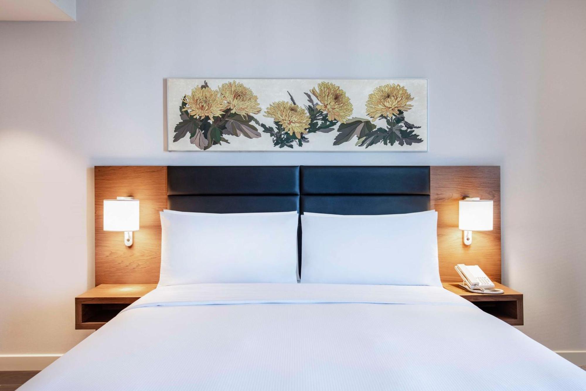 Hilton Garden Inn Tbilisi Chavchavadze Ngoại thất bức ảnh