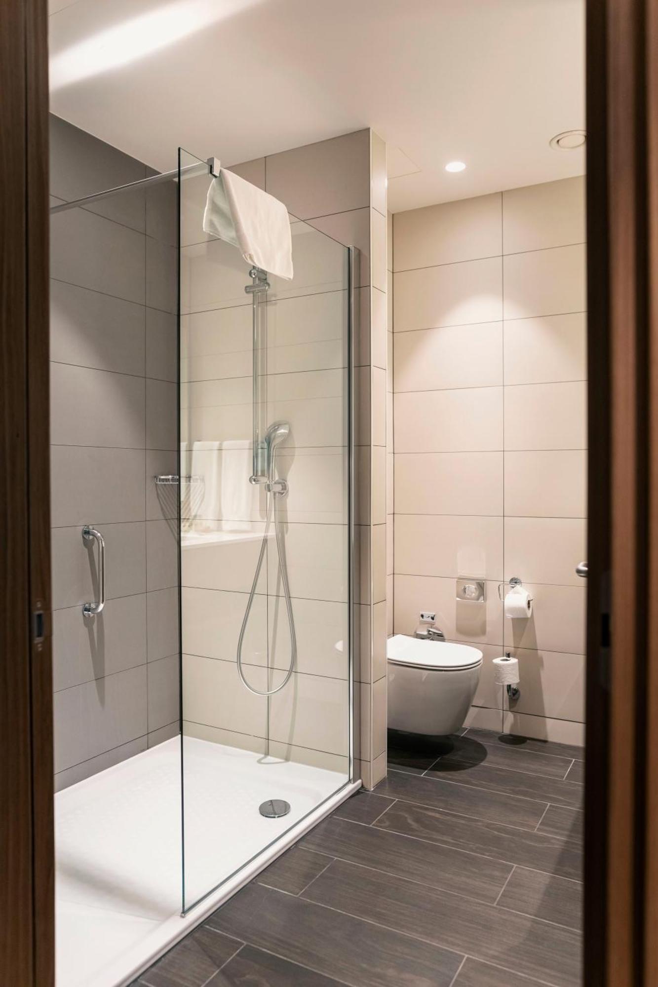 Hilton Garden Inn Tbilisi Chavchavadze Ngoại thất bức ảnh