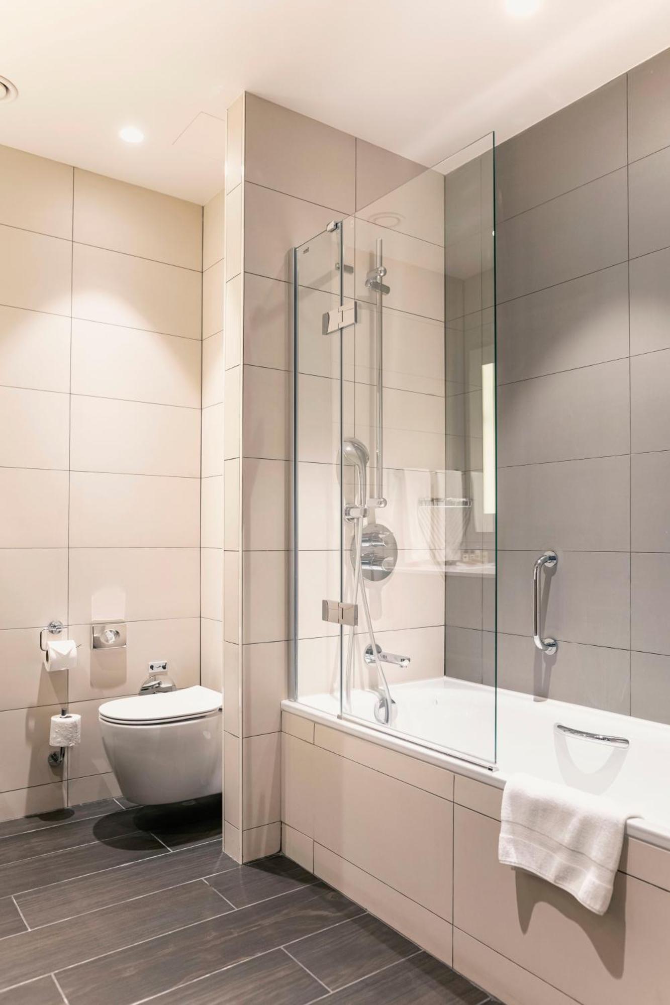 Hilton Garden Inn Tbilisi Chavchavadze Ngoại thất bức ảnh