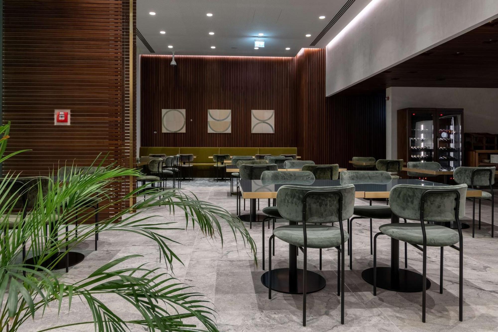 Hilton Garden Inn Tbilisi Chavchavadze Ngoại thất bức ảnh