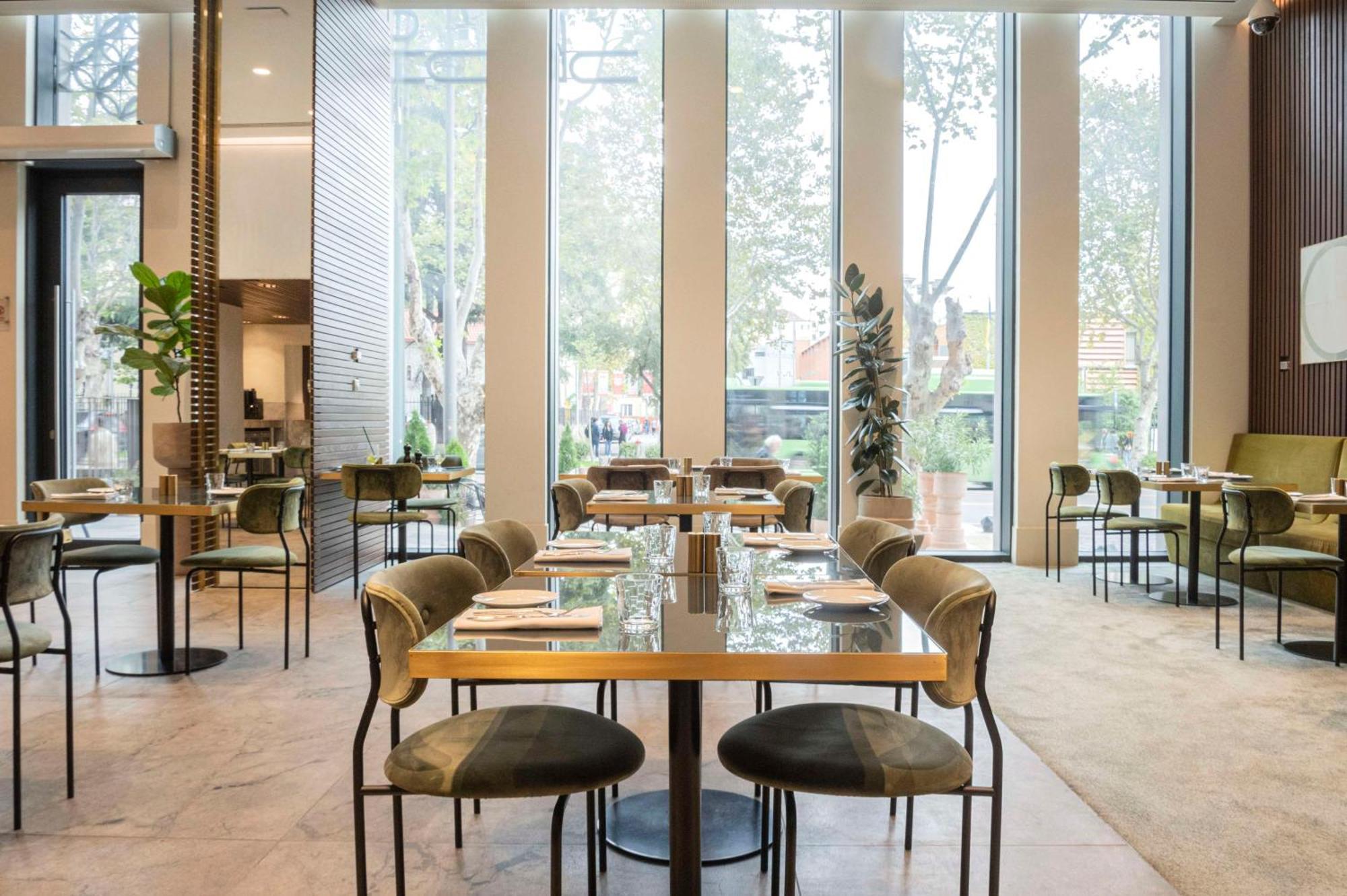 Hilton Garden Inn Tbilisi Chavchavadze Ngoại thất bức ảnh